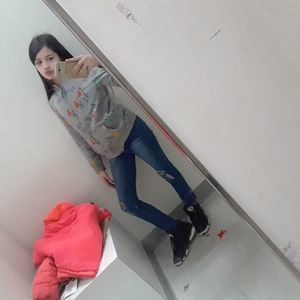 Meet your Posher, Leanna